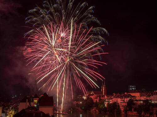 100 000 Spectateurs Au Bord Du Rhin B le Pour Le Feu D artifice