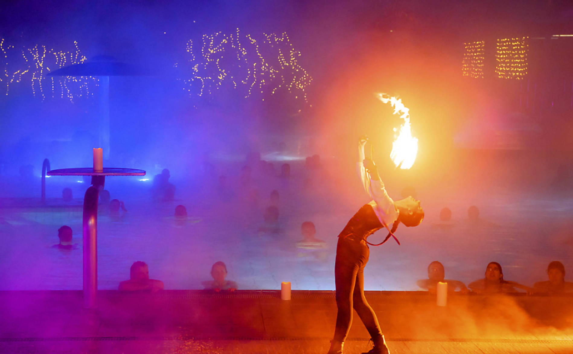 Spectacle de flammes aux Bains de Lavey (VD)