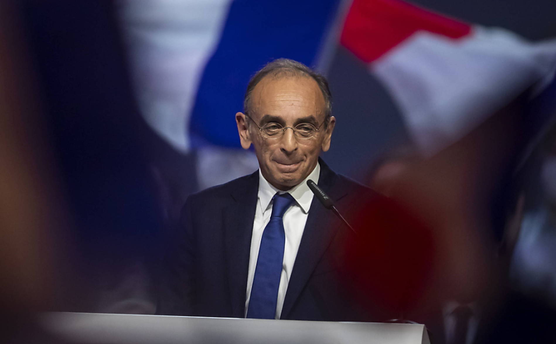 Enquête ouverte après des violences au meeting d'Eric Zemmour