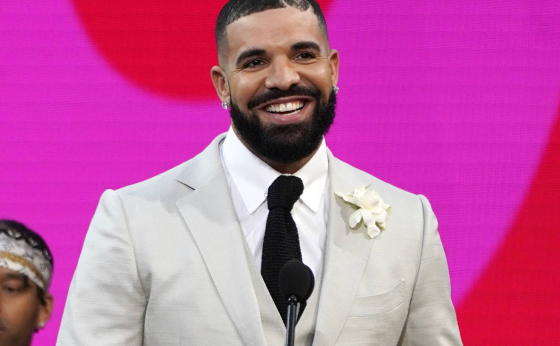 Drake demande le retrait de ses deux nominations aux Grammy Awards