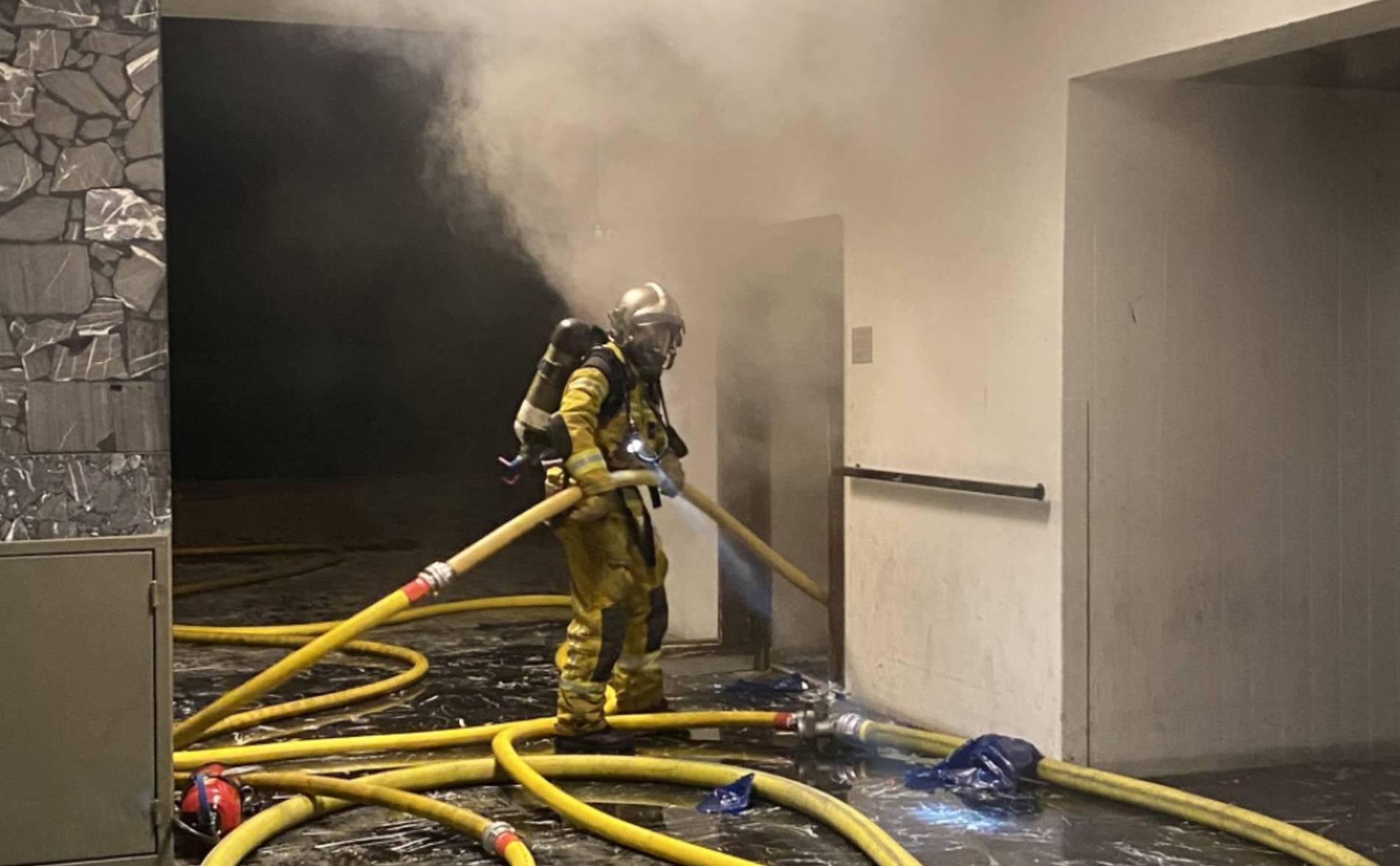 Deuxième incendie en deux jours dans une tour du Lignon