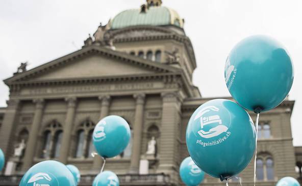La Suisse dit « oui » à l'initiative sur les soins infirmiers