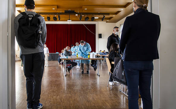 La Suisse compte 9951 nouveaux cas de coronavirus en 24 heures