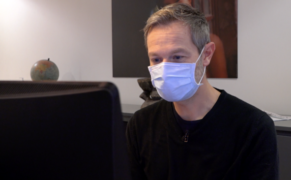 Quarantaines supprimées mais tests renforcés